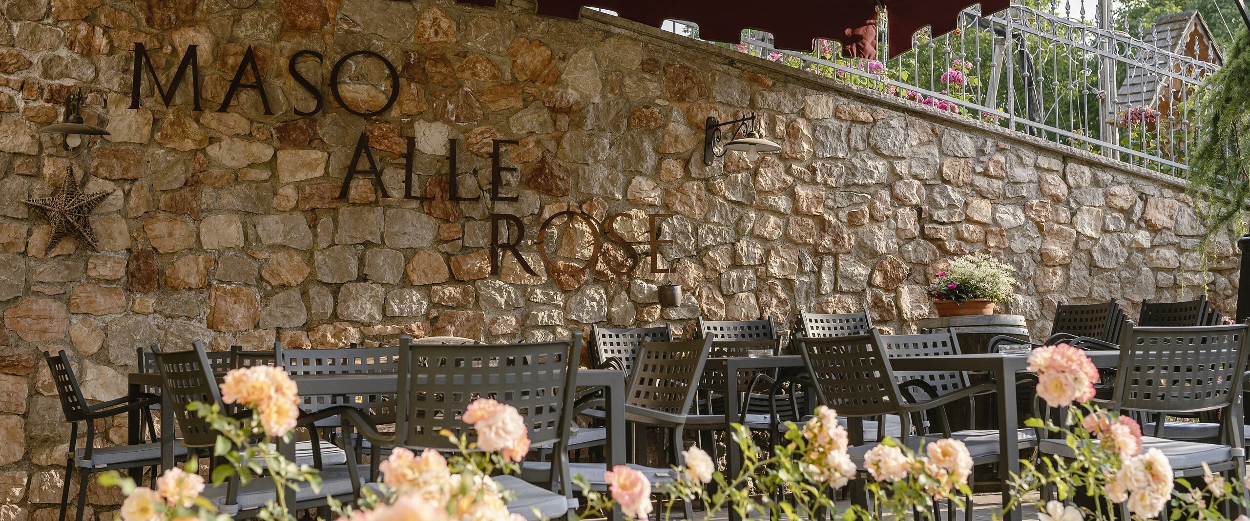 Agritur Maso alle Rose a Cavrasto di Bleggio Superiore, circondato dal verde e dalla natura, in Trentino Azienda Agricola Maso Paradiso di Pederzolli Diego | L'agritur